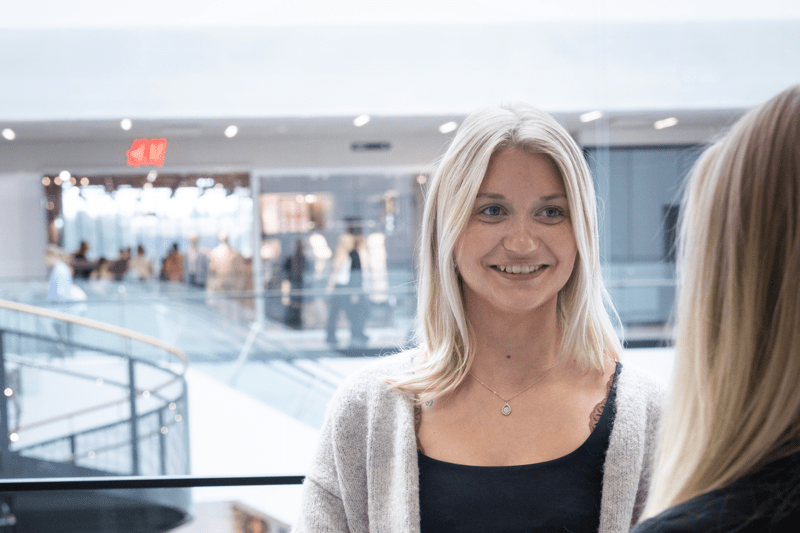 Myyntineuvottelija ständille (Pirkanmaa) |  Fortum image