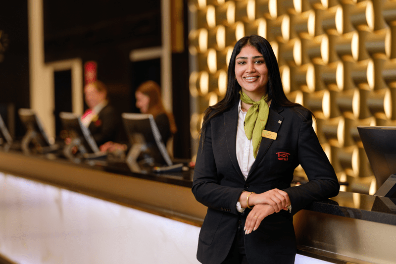Thon Hotel Opera søker Assisterende Resepsjonssjef image