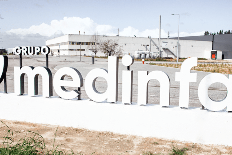 Laboratory Assistant image