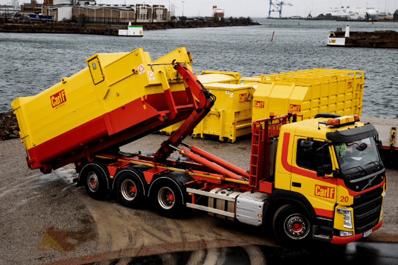 Lastbilschaufför liftdumper image