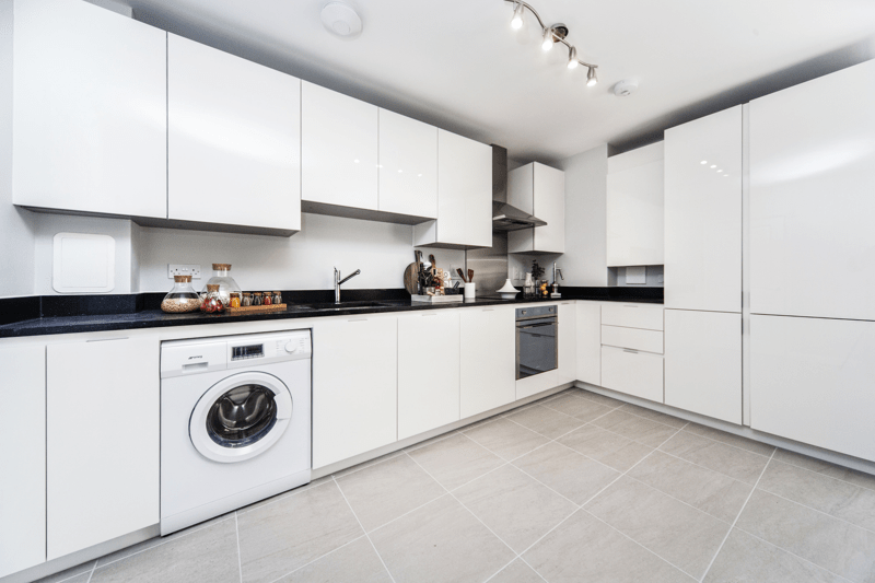 Kitchen Installer image