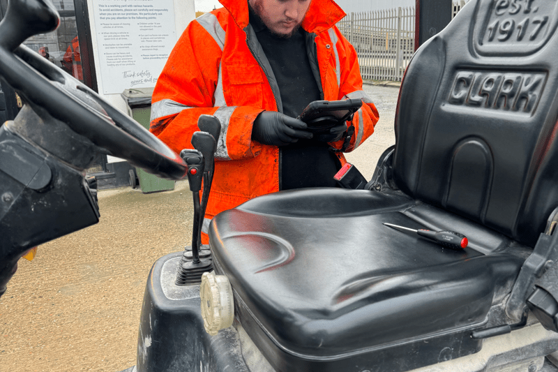 Forklift Service Engineer - Maidstone image