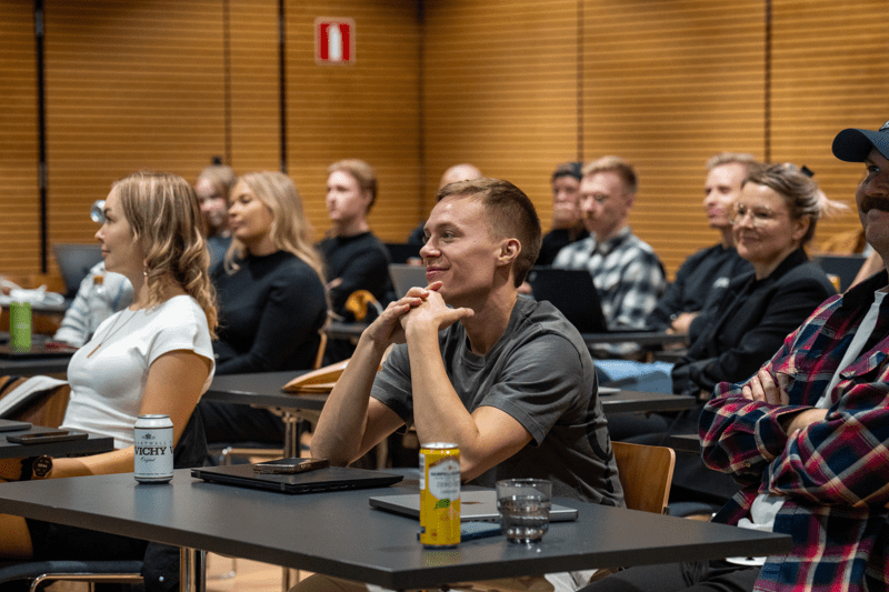 Paid Social Specialist image