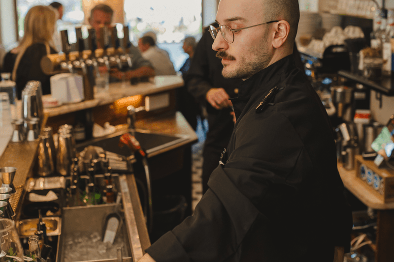 Servis & Bar image