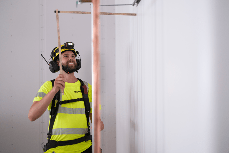 Träarbetare med yrkesbevis image