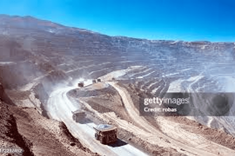 Operadores/as de Minería Interior y Exterior – Provincia de Ourense image