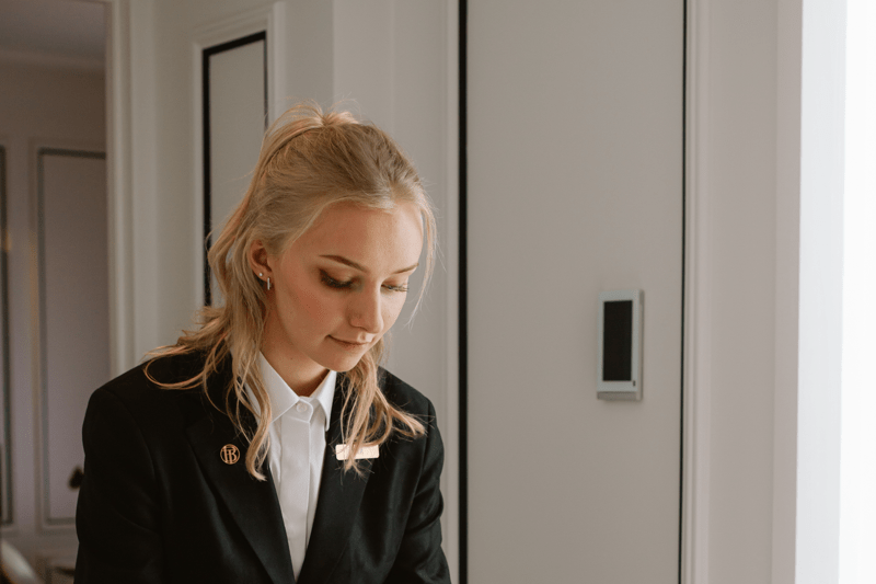 Hotel Receptionist image