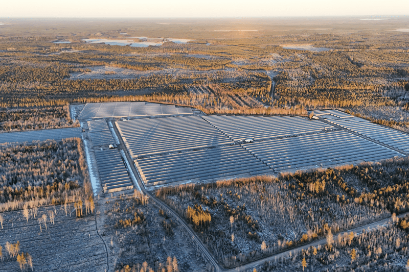 Ilmakuva aurinkopuistosta