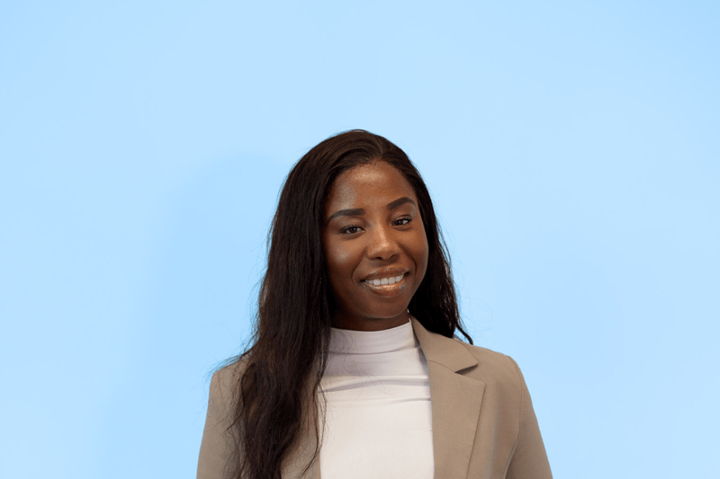 Portret van Blandine, Business Consultant bij Morgan Lab Utrecht