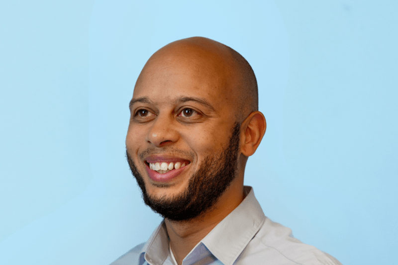 Portret van Dario Macnack, Manager bij Morgan Recruitment Group Amsterdam 