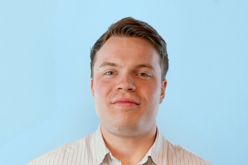 Portret van Sean Twohig, Business Consultant bij Morgan Green Amsterdam