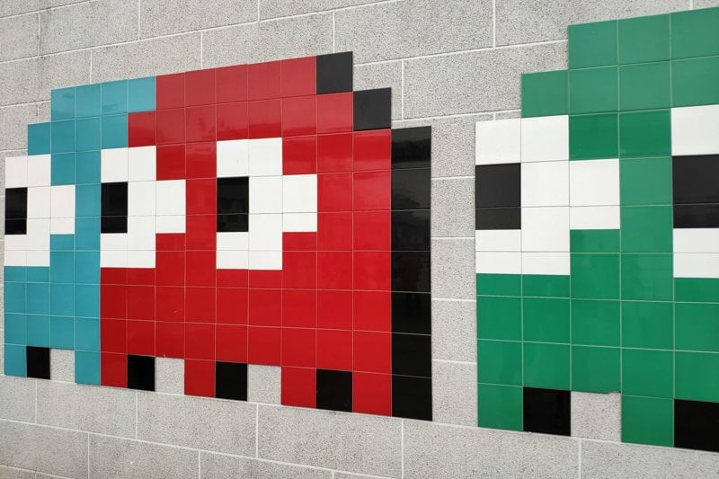 blue, red, and green Pac-Man wall painting