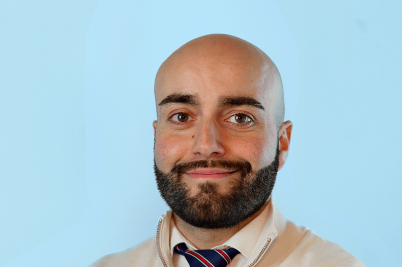 Portret van Carlos da Silva, Senior Business Consultant bij Morgan Green Amsterdam