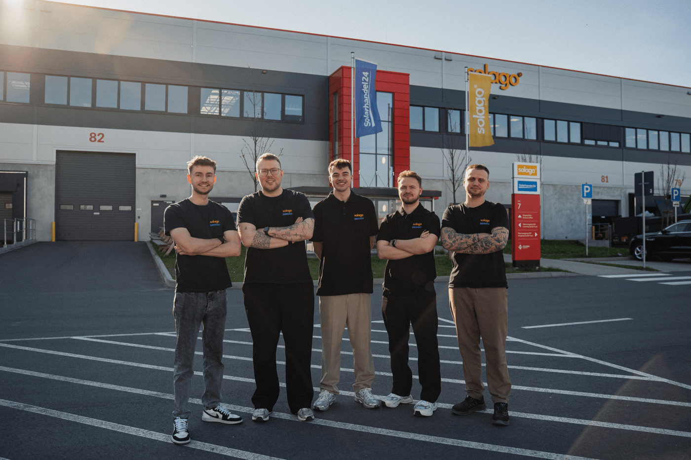 Führungsteam von solago mit Janik Nolden, Kevin Malek, Julian Dienst, COO Julian Gross und CMO Manuel Dinkelbach