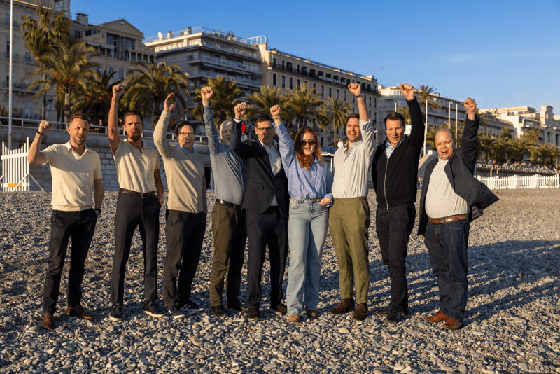 iwow Group photo