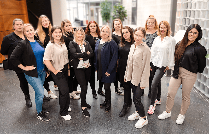 Attendon rekrytoinnin yhteyshenkilöt yhteiskuvassa