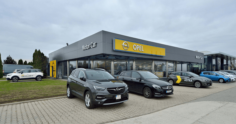 Nové Zámky, Opel